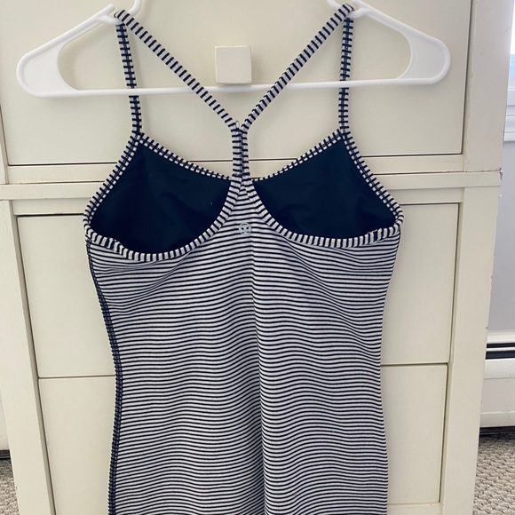 Lululemon Athletica striped racerback sz 6 - Picture 2 of 3